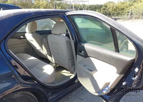 2009 Ford Fusion Se z USA, uszkodzony, nr VIN 3FAHP07ZX9R166967